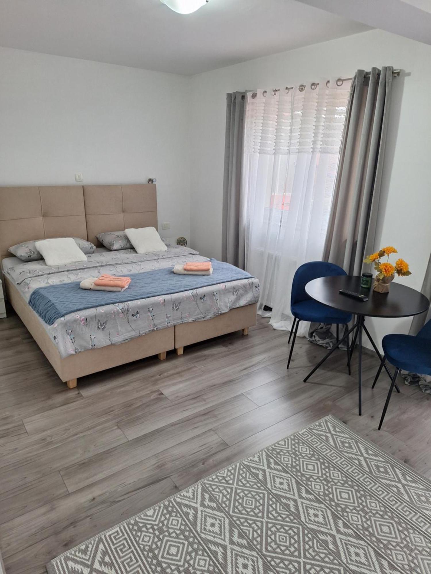 Sobe Sky Hotel Fužine Kültér fotó