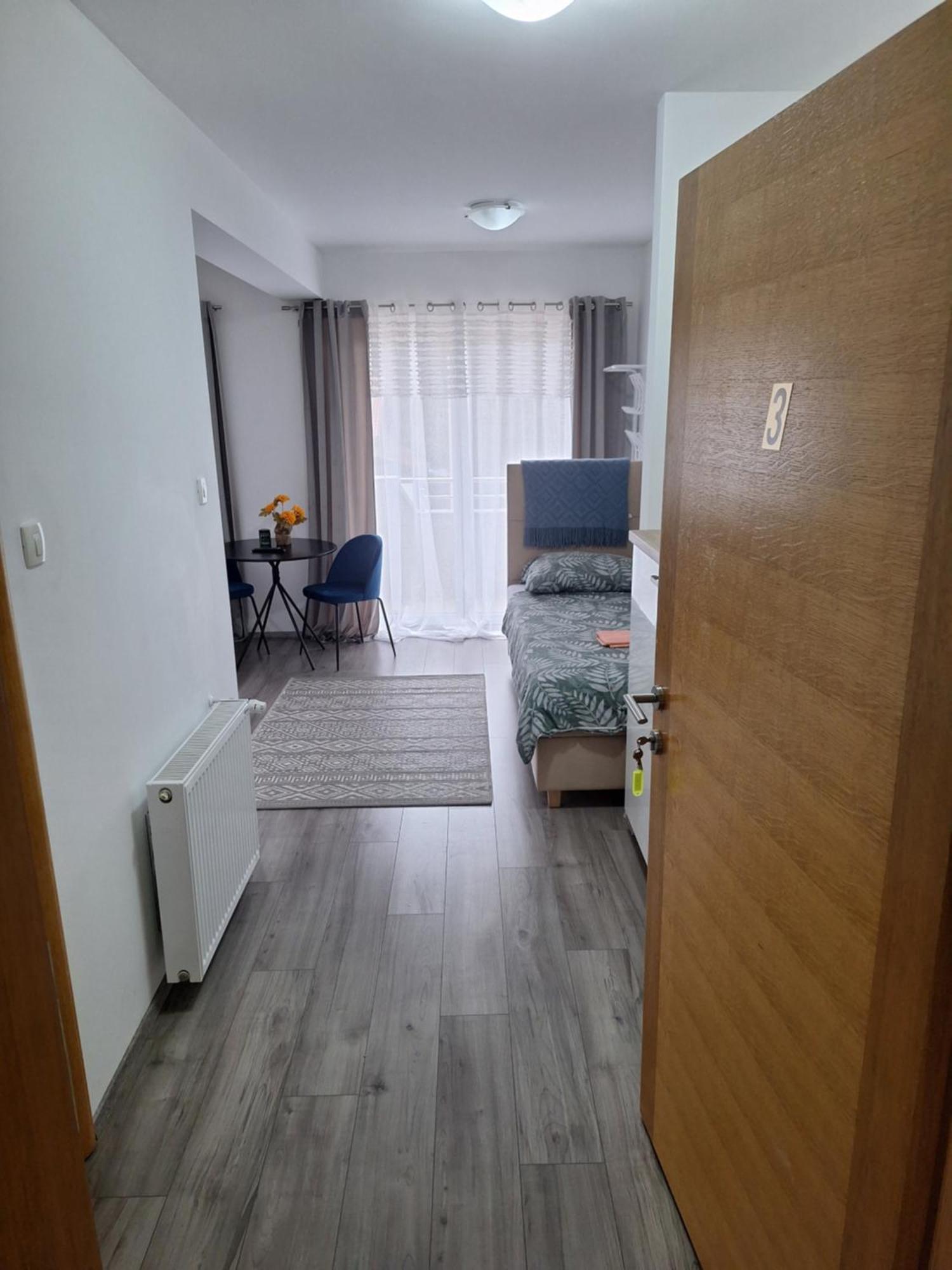 Sobe Sky Hotel Fužine Kültér fotó
