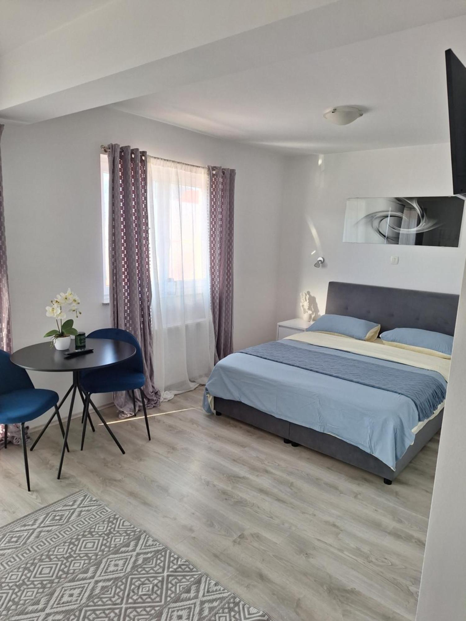 Sobe Sky Hotel Fužine Kültér fotó